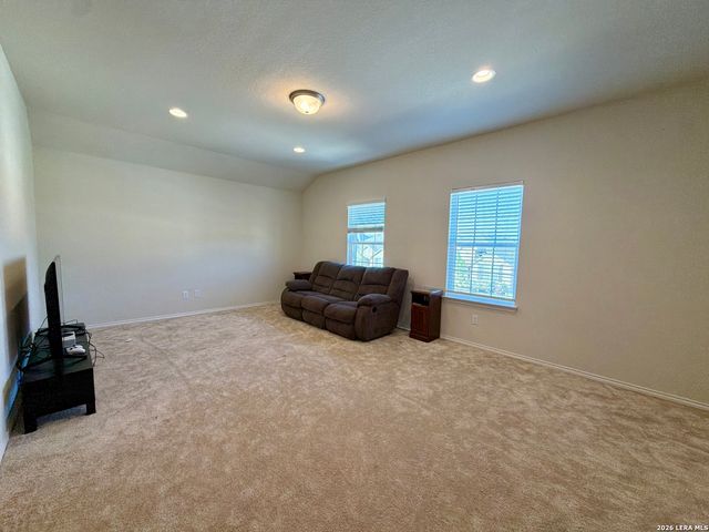 12254 Black Hat, San Antonio, TX 78254