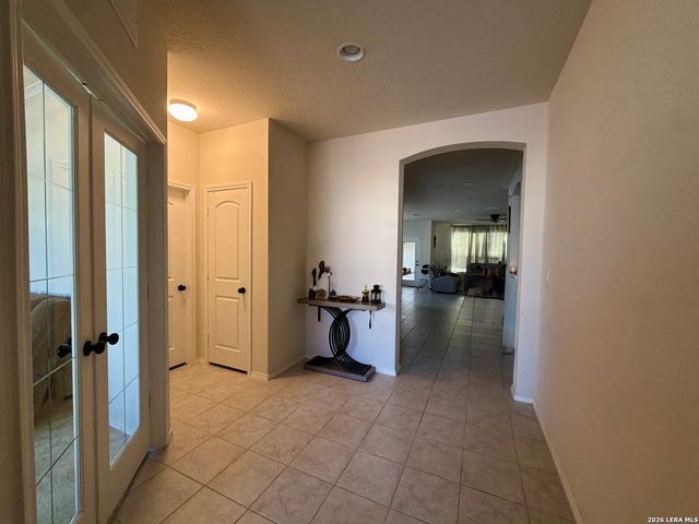 12254 Black Hat, San Antonio, TX 78254