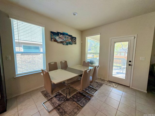 12254 Black Hat, San Antonio, TX 78254