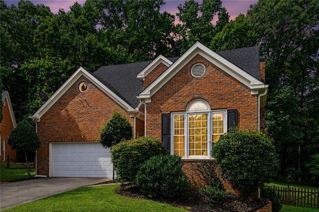 2707 Glenrose Hill, Atlanta, GA 30341