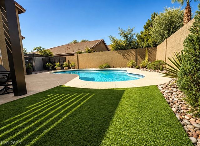 272 Mesquite Ridge Lane, Henderson, NV 89012
