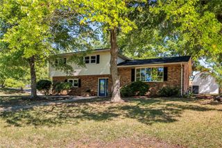 1602 Broadway Drive, Graham, NC 27253