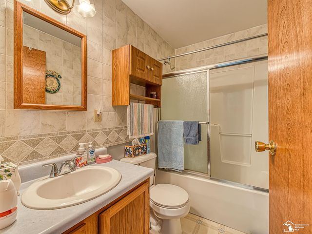 4972 Elm Street, Newport, MI 48166