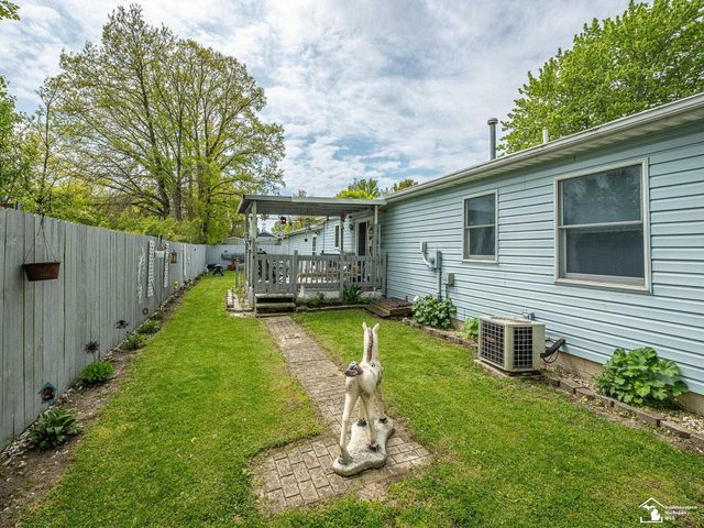 4972 Elm Street, Newport, MI 48166
