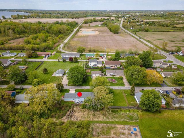 4972 Elm Street, Newport, MI 48166