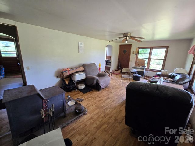 95 FieldStream Drive, Marion, NC 28752