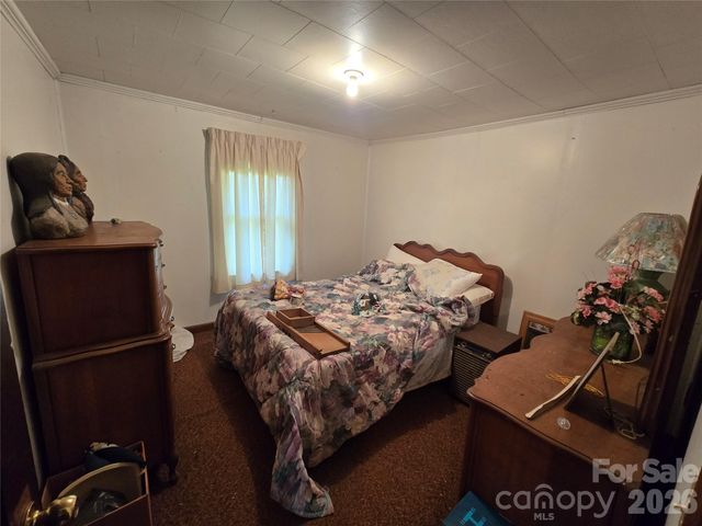 95 FieldStream Drive, Marion, NC 28752