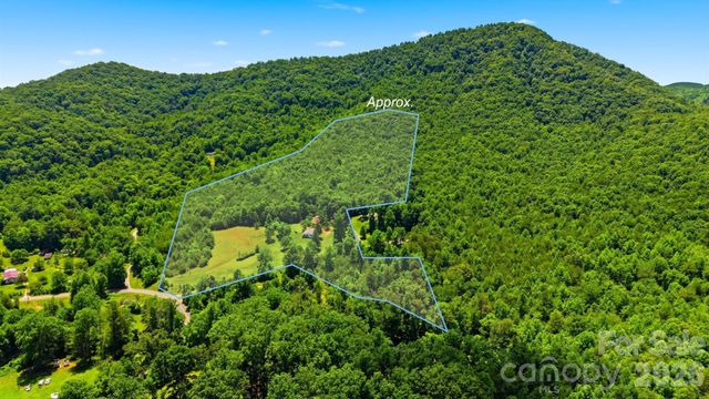 95 FieldStream Drive, Marion, NC 28752