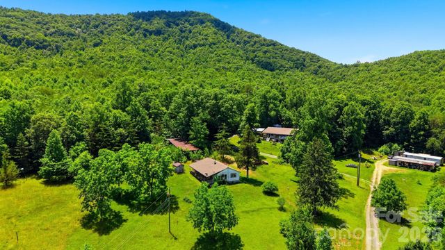 95 FieldStream Drive, Marion, NC 28752