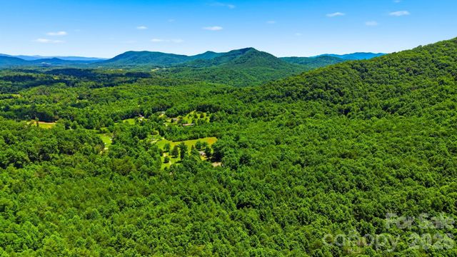 95 FieldStream Drive, Marion, NC 28752