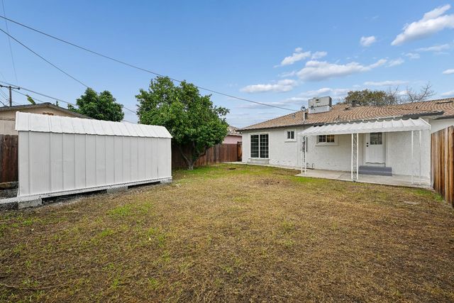 6212 Burns Way, Sacramento, CA 95824