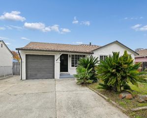 6212 Burns Way, Sacramento, CA 95824