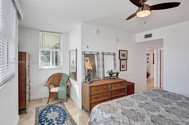 1250 S Miami Ave 2702, Miami, FL 33130