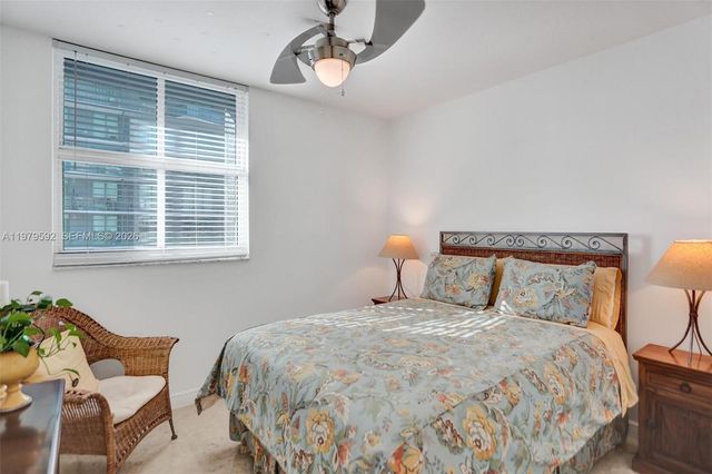 1250 S Miami Ave 2702, Miami, FL 33130