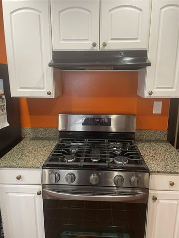 315 Maryland Avenue, Freeport, NY 11520