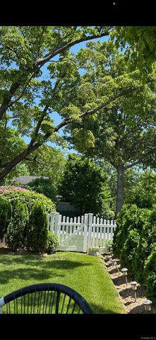 315 Maryland Avenue, Freeport, NY 11520