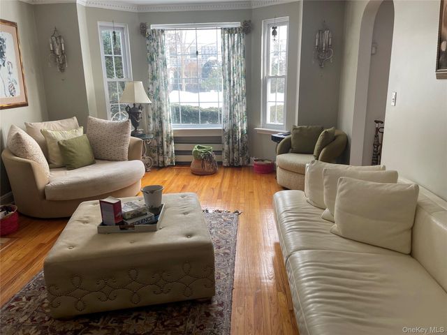 315 Maryland Avenue, Freeport, NY 11520