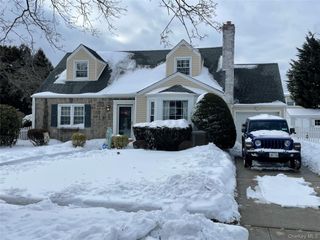 315 Maryland Avenue, Freeport, NY 11520