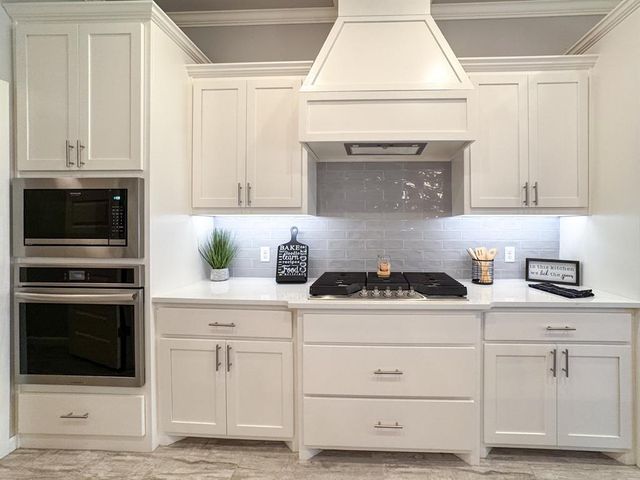 2909 Summit Hollow Circle, Norman, OK 73071