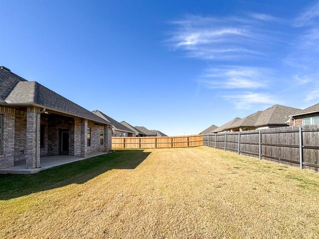 2909 Summit Hollow Circle, Norman, OK 73071