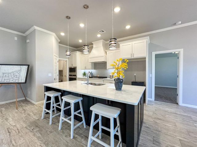 2909 Summit Hollow Circle, Norman, OK 73071