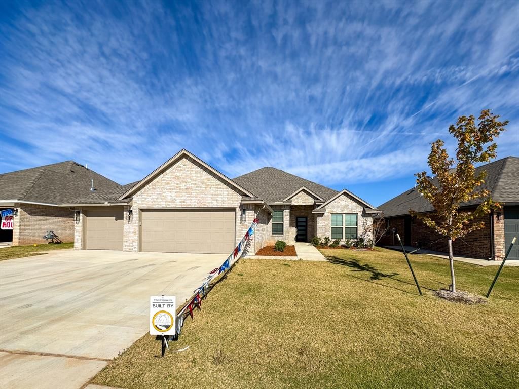 2909 Summit Hollow Circle, Norman, OK 73071