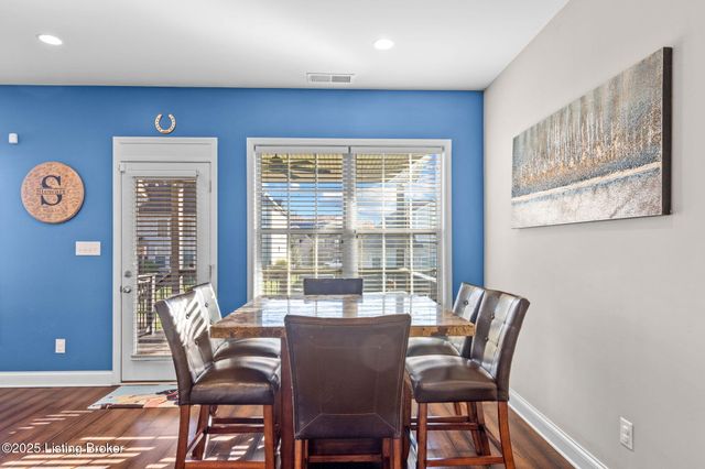 18107 Brightleaf Pl, Fisherville, KY 40023