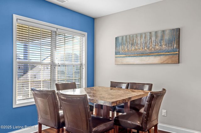 18107 Brightleaf Pl, Fisherville, KY 40023