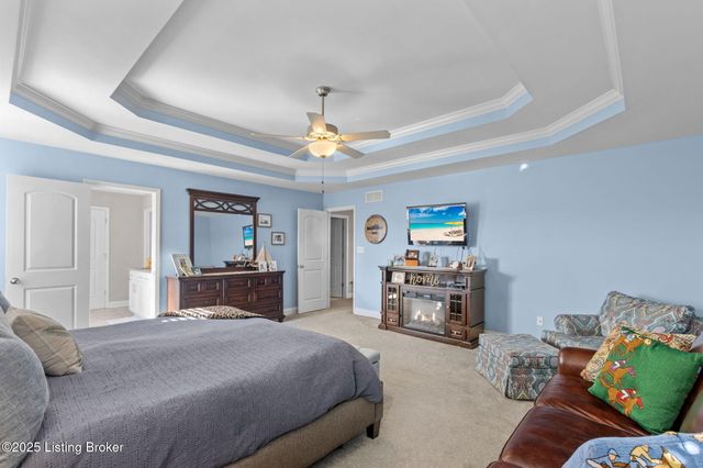 18107 Brightleaf Pl, Fisherville, KY 40023