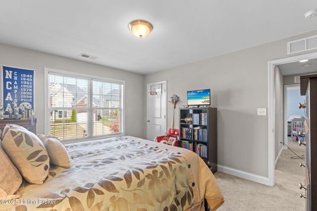 18107 Brightleaf Pl, Fisherville, KY 40023