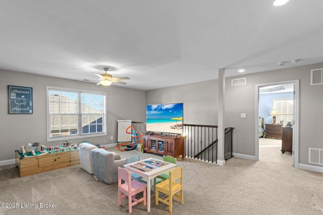 18107 Brightleaf Pl, Fisherville, KY 40023