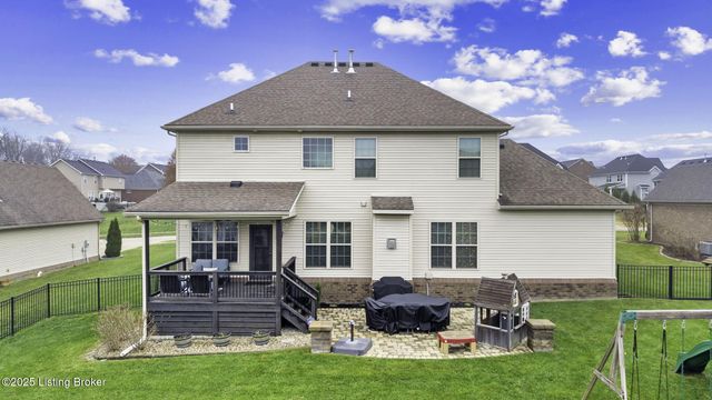 18107 Brightleaf Pl, Fisherville, KY 40023