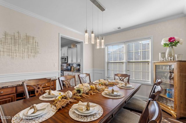 18107 Brightleaf Pl, Fisherville, KY 40023