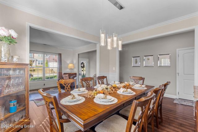 18107 Brightleaf Pl, Fisherville, KY 40023