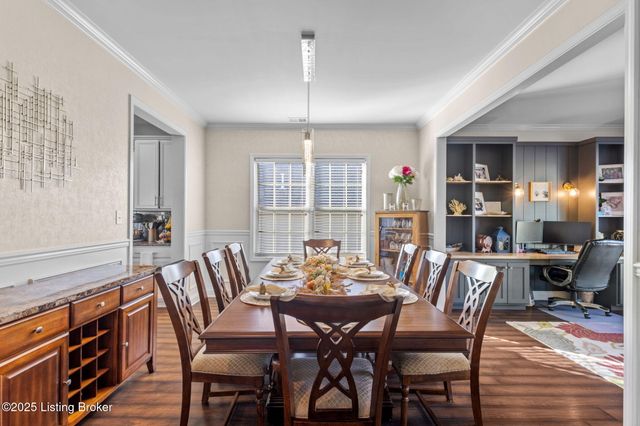 18107 Brightleaf Pl, Fisherville, KY 40023