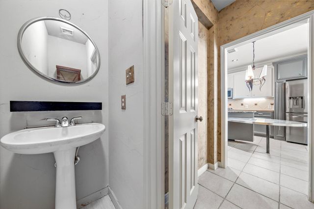 1429 Oneil Street, Houston, TX 77019