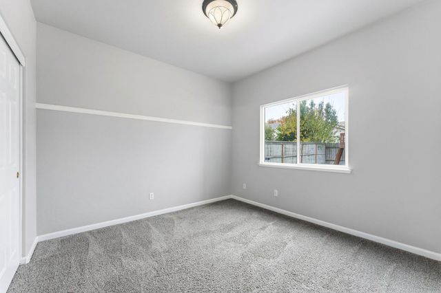 399 Bombay Cir, Sacramento, CA 95835