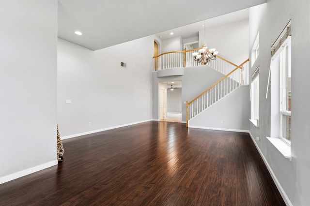 399 Bombay Cir, Sacramento, CA 95835