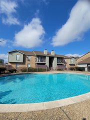 9350 Country Creek Drive 81, Houston, TX 77036