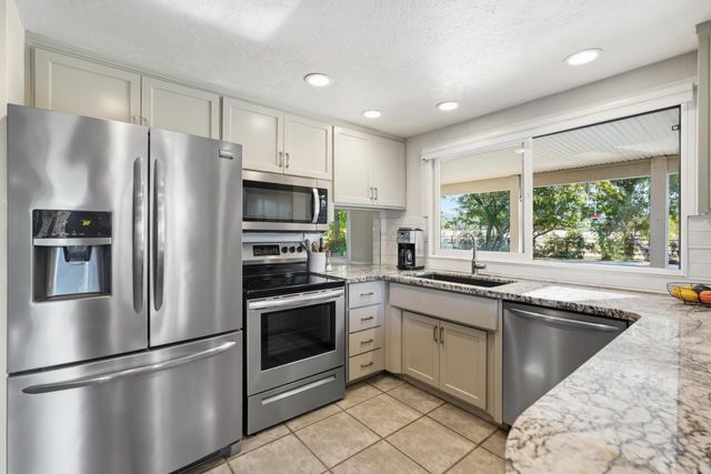 5400 Wise Rd, Lincoln, CA 95648