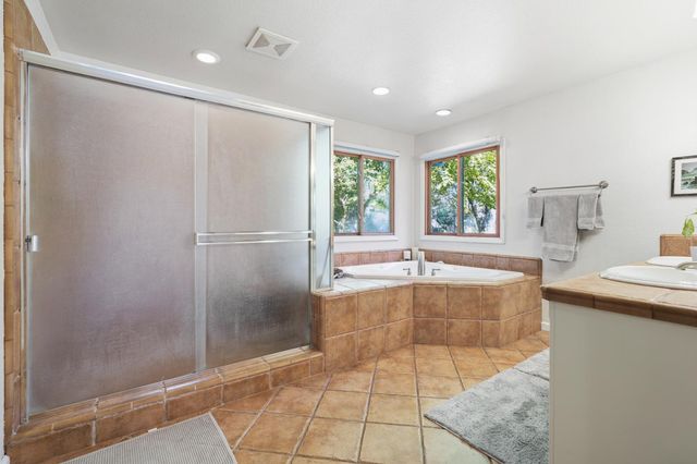 5400 Wise Rd, Lincoln, CA 95648