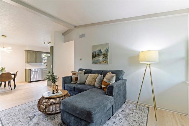 1353 SW 61st Terrace, Oklahoma City, OK 73159