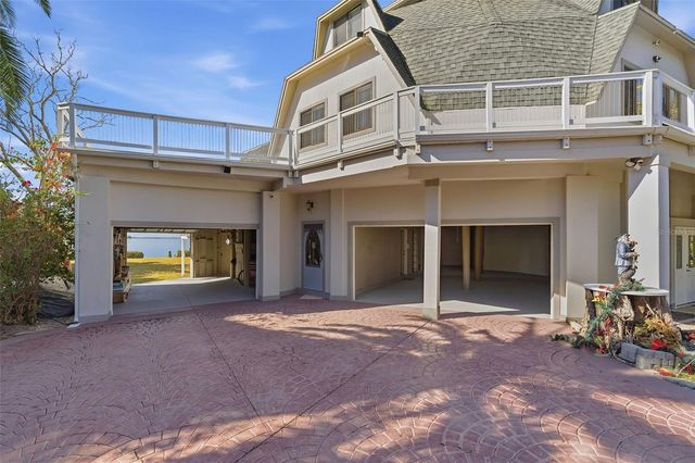 1074 POINT SEASIDE, Crystal Beach, FL 34681