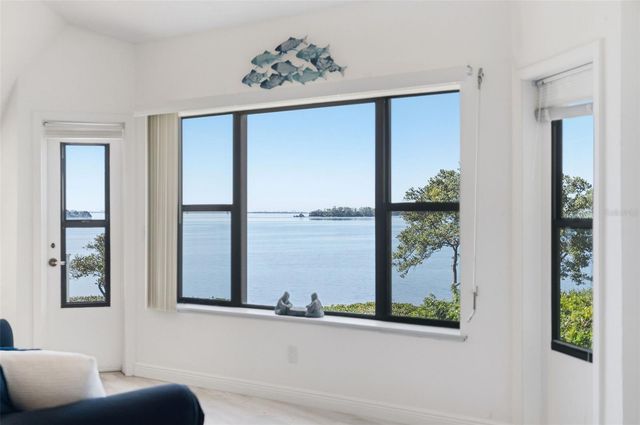 1074 POINT SEASIDE, Crystal Beach, FL 34681