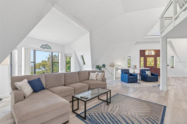 1074 POINT SEASIDE, Crystal Beach, FL 34681