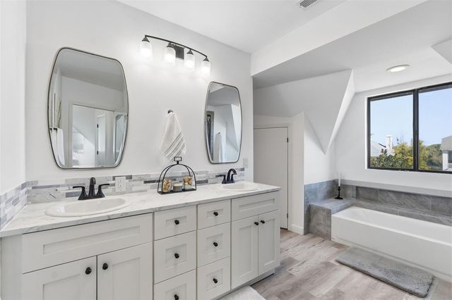 1074 POINT SEASIDE, Crystal Beach, FL 34681