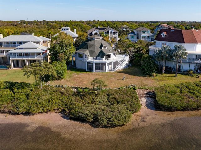 1074 POINT SEASIDE, Crystal Beach, FL 34681