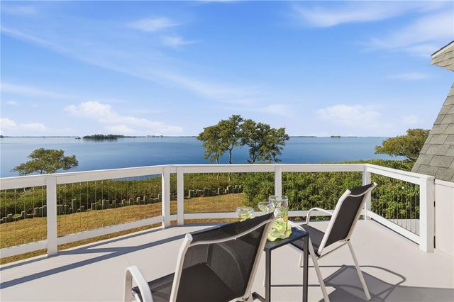 1074 POINT SEASIDE, Crystal Beach, FL 34681