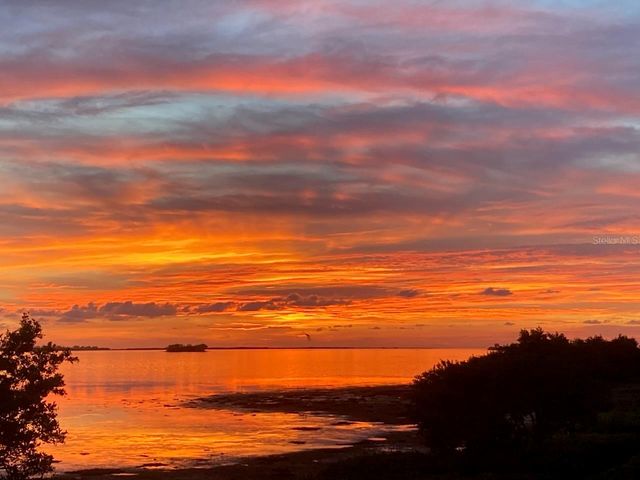 1074 POINT SEASIDE, Crystal Beach, FL 34681