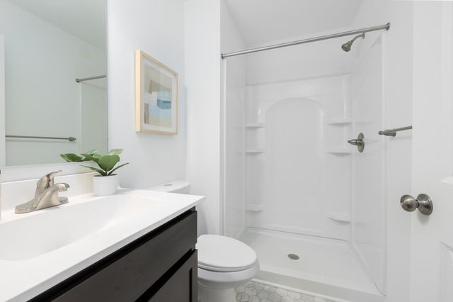 2034 James Avenue N, Minneapolis, MN 55411